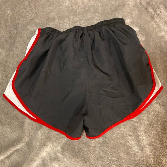 Nike Shorts - Picture 4 of 4
